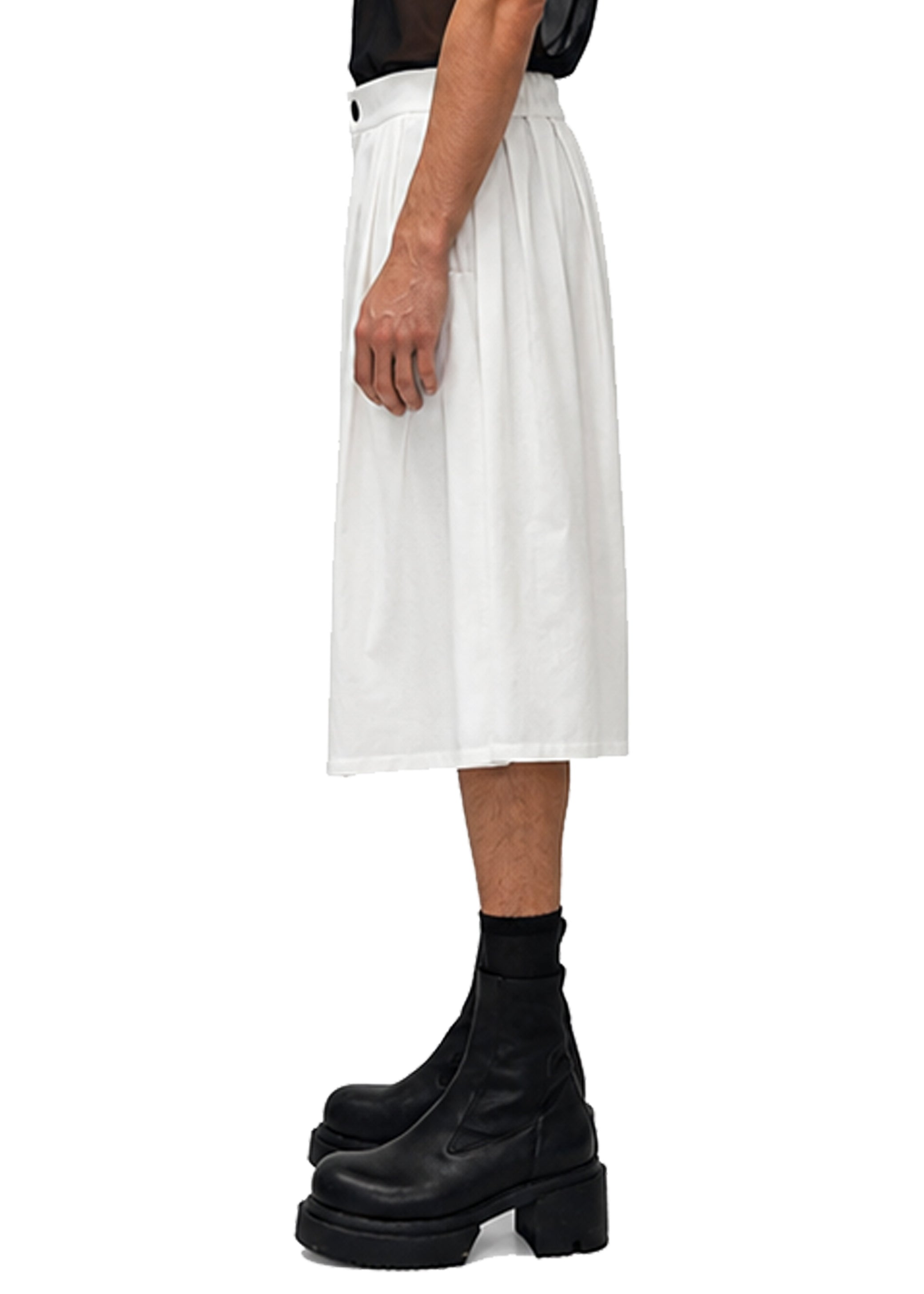 LINEN BOX PLEAT SHORTS