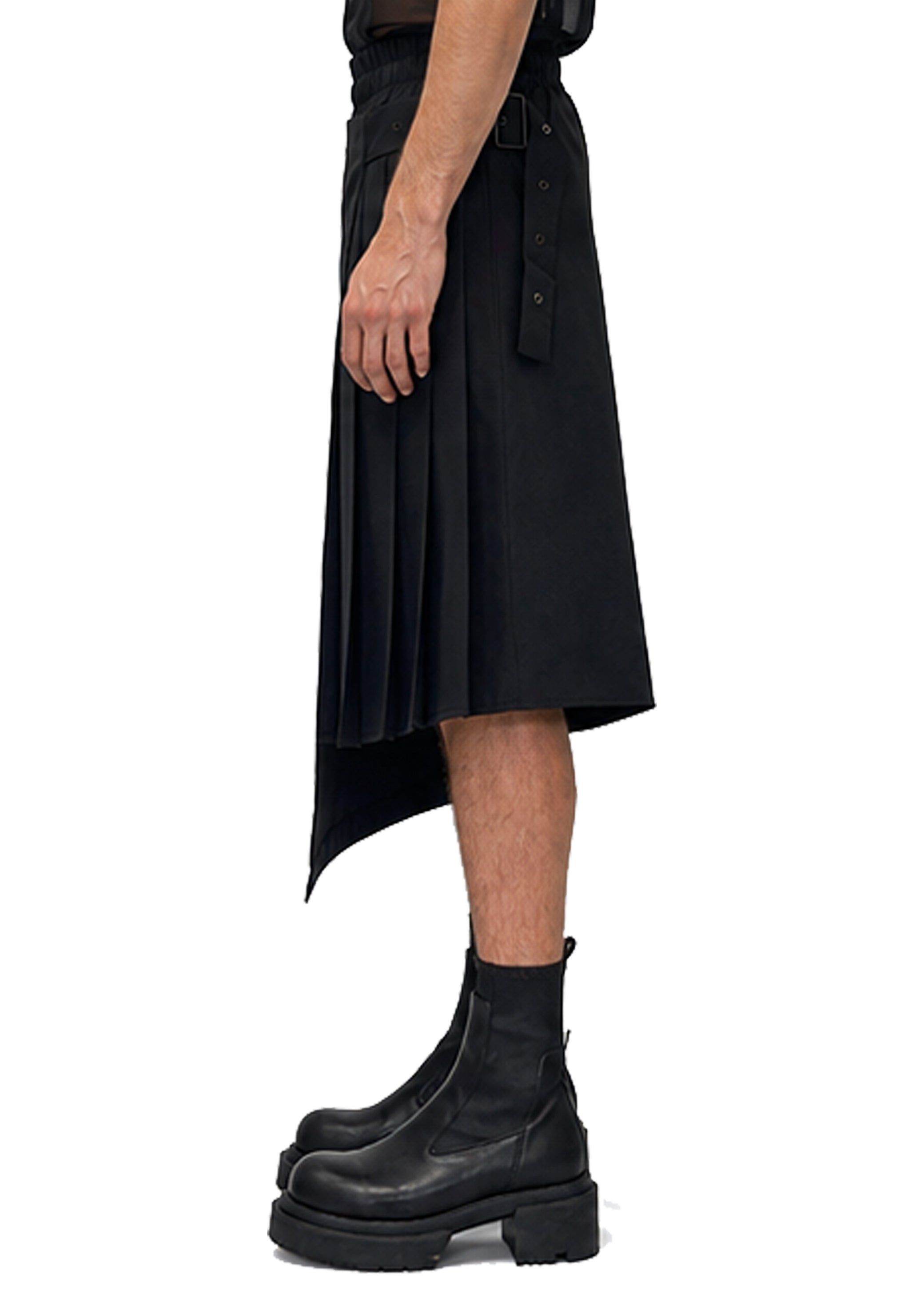 ASYMMETRIC PLEAT SHORTS