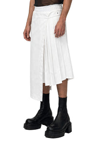 LINEN ASYMMETRIC PLEATED SHORTS
