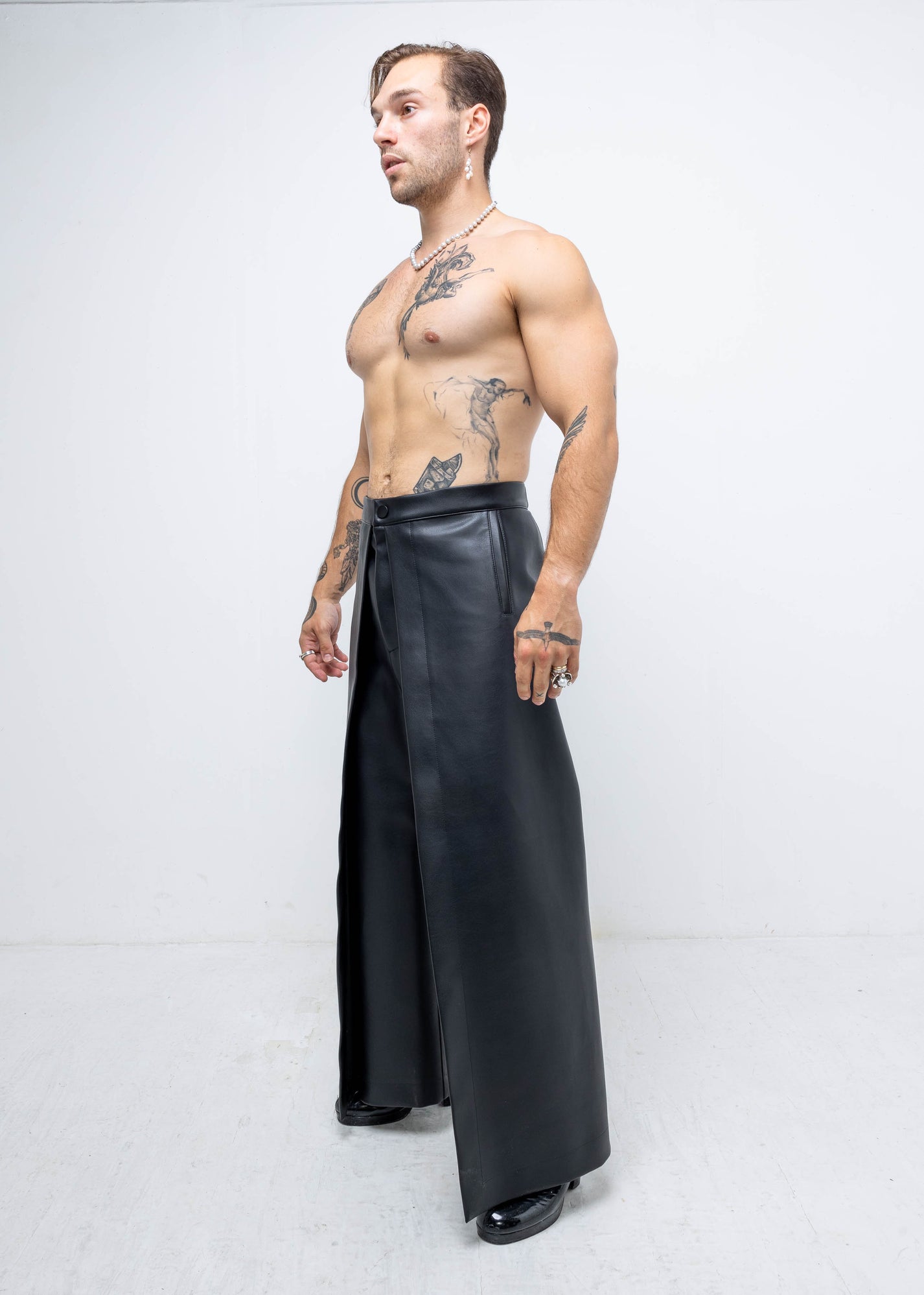 SPLIT TROUSERS