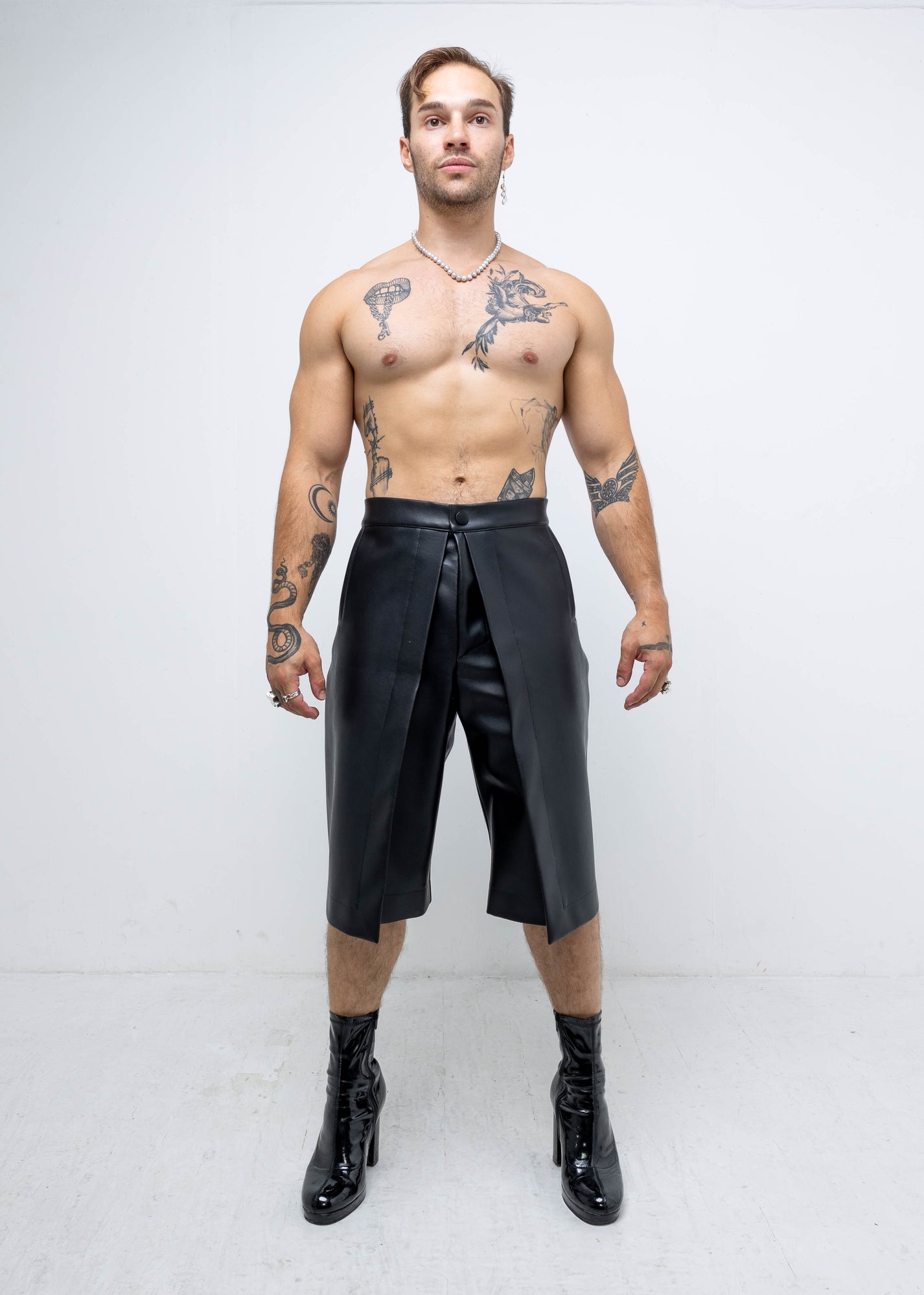 SPLIT SHORTS