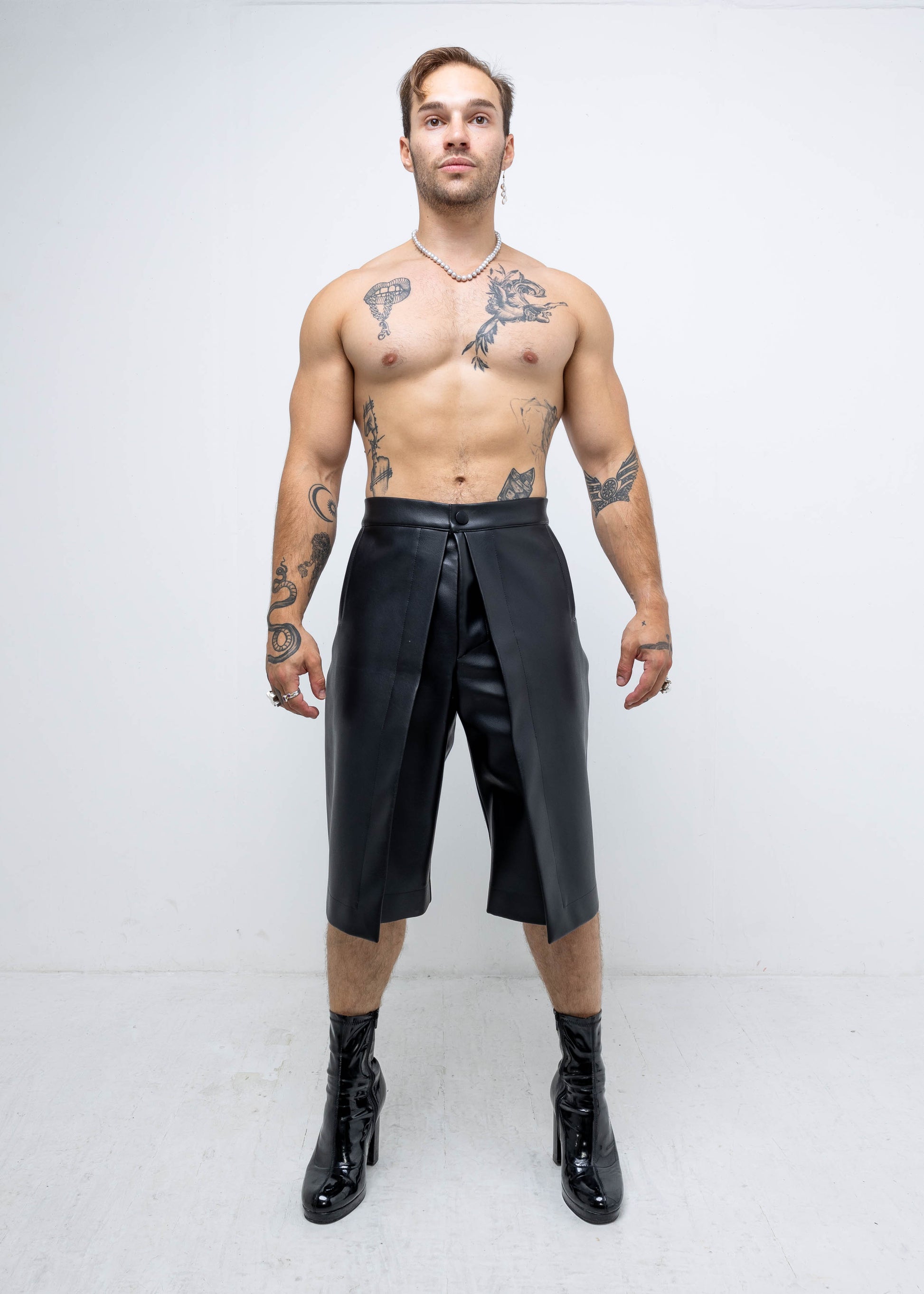 SPLIT SHORTS