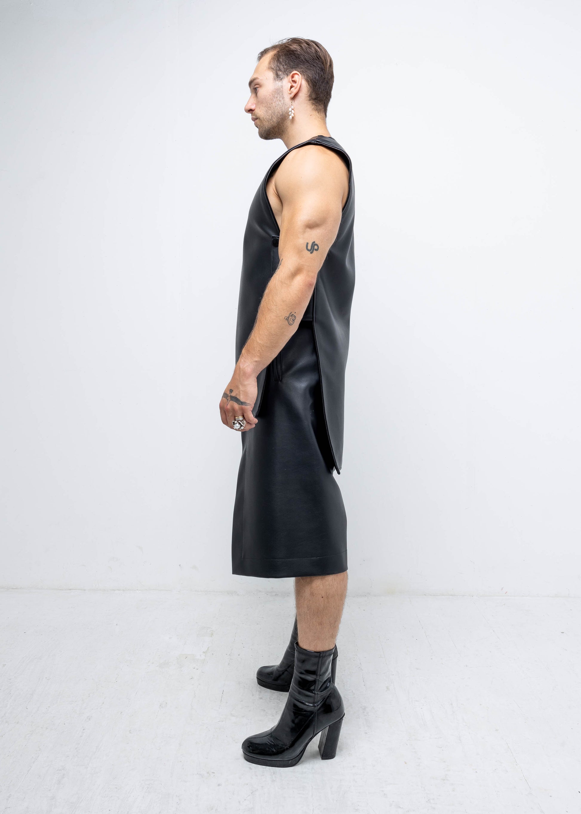 EGYPTAIN VEST