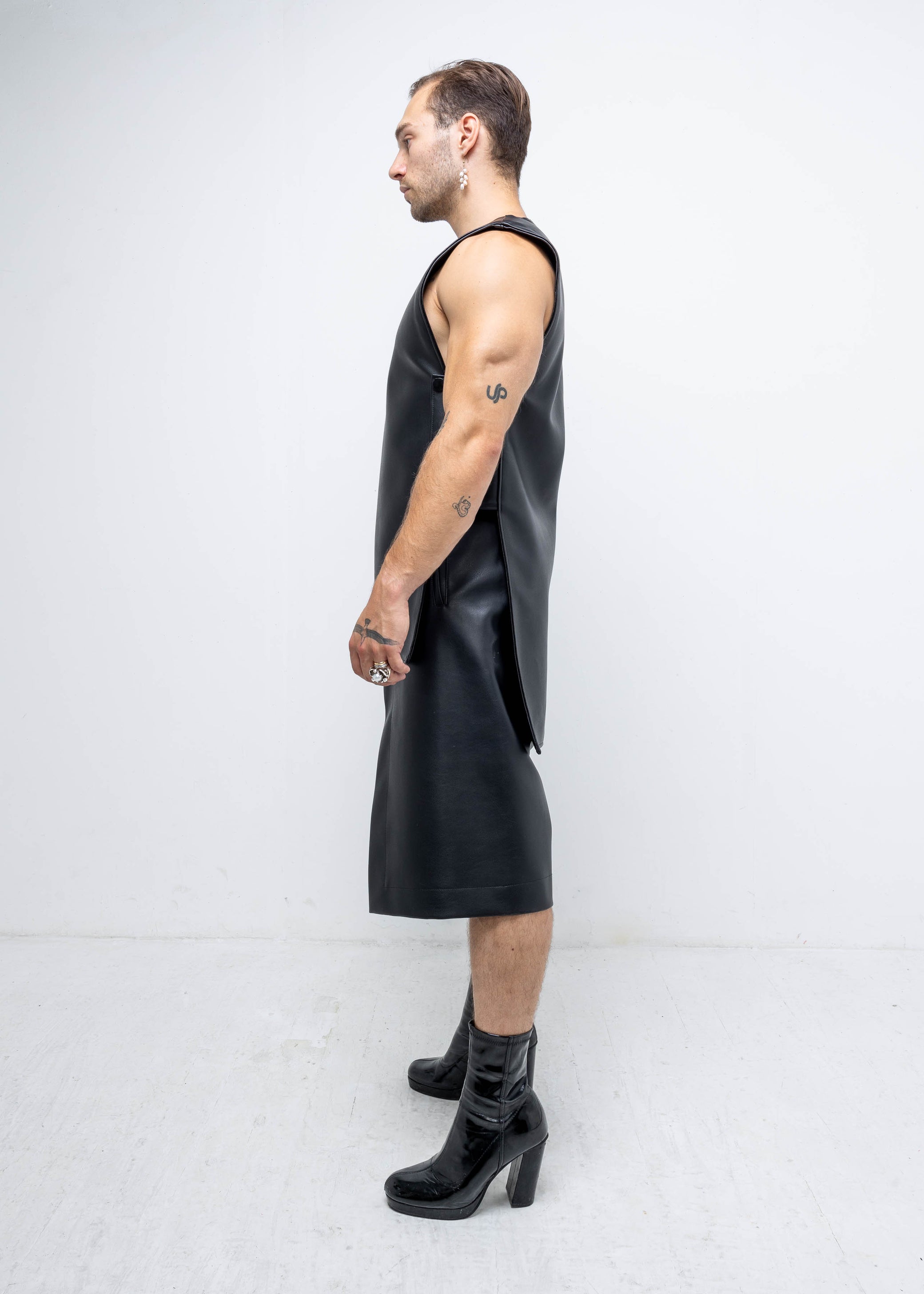 EGYPTAIN VEST