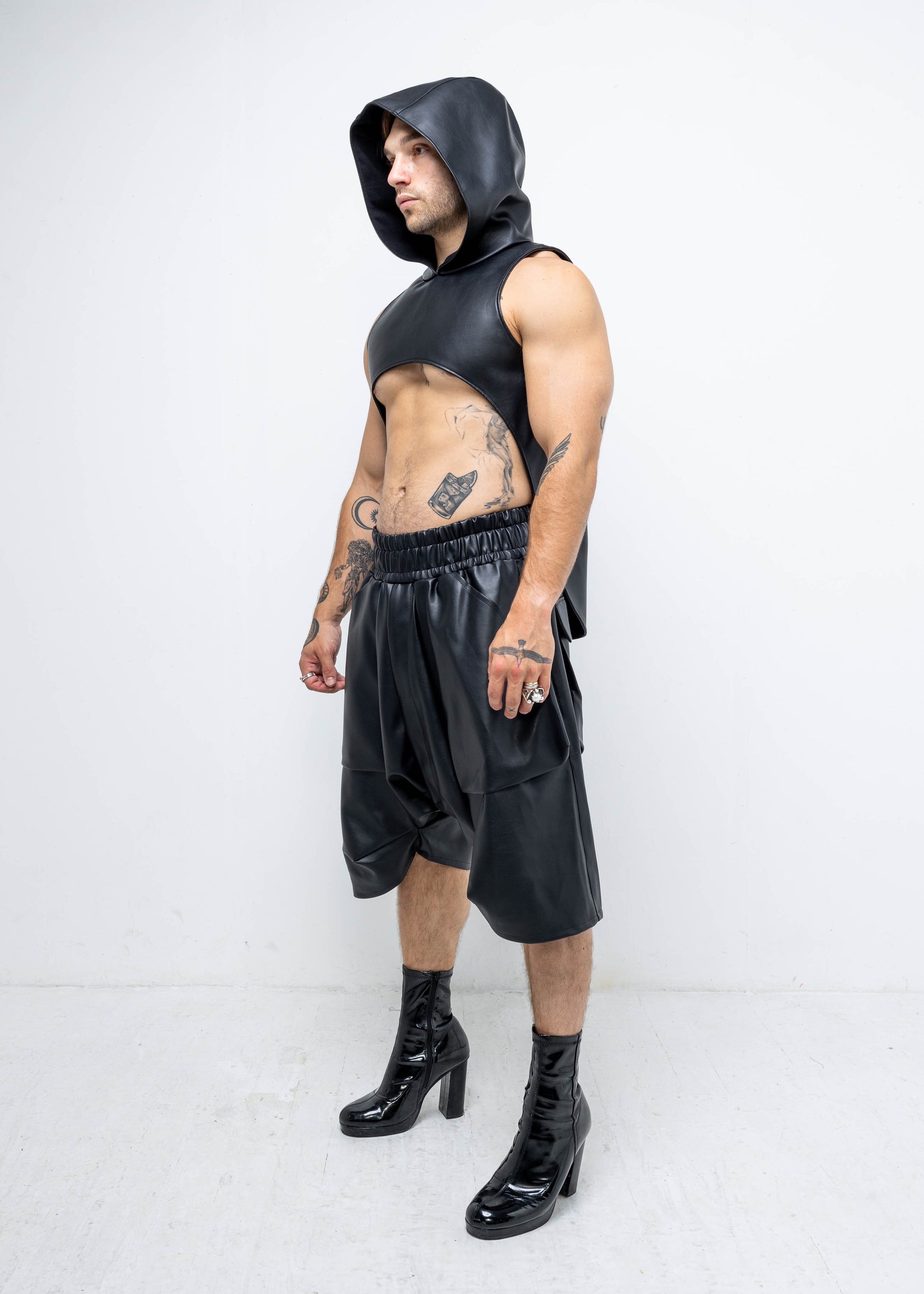 CROPPED HOODIE