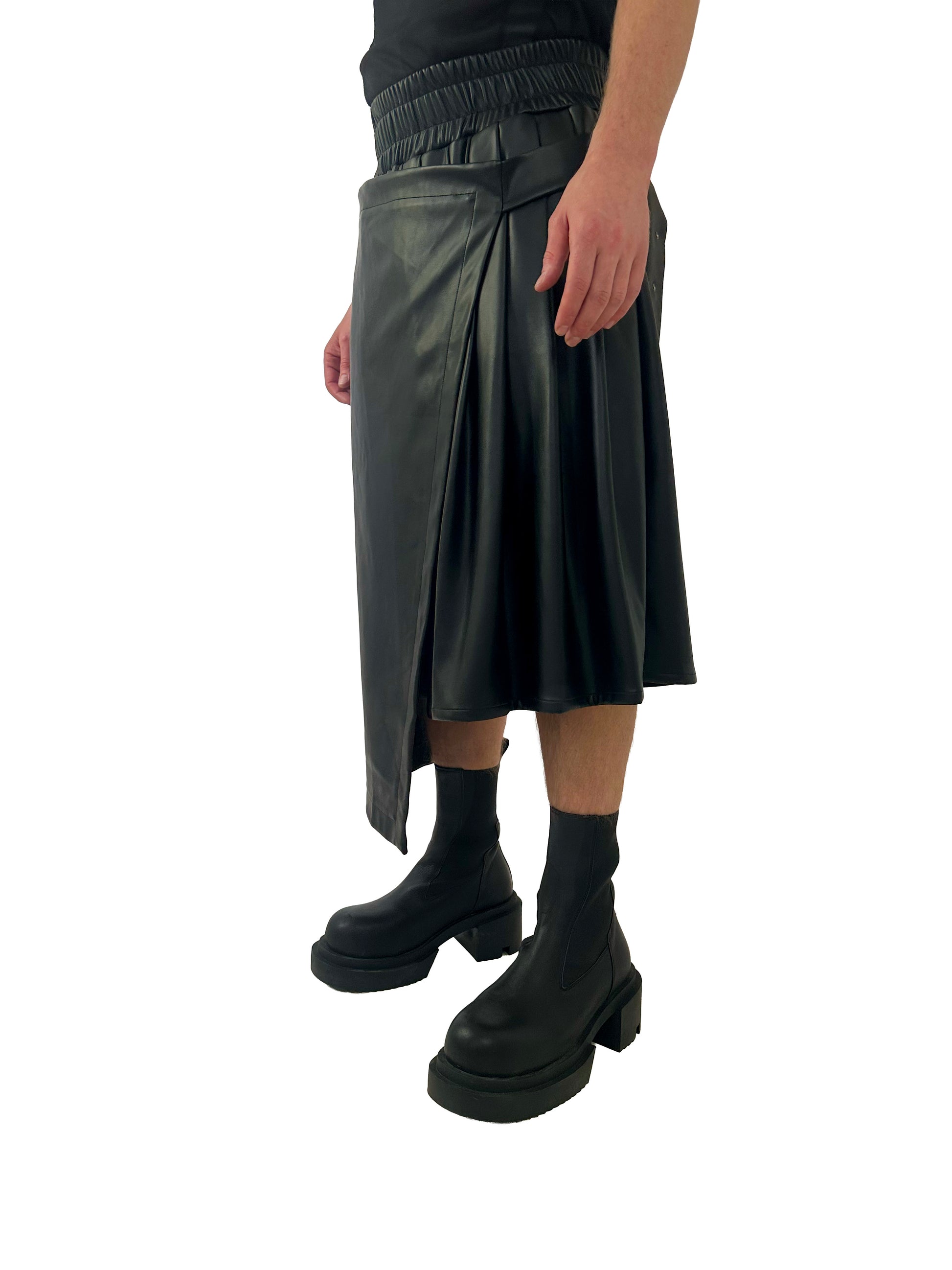 VEGAN LEATHER SHORT KILT