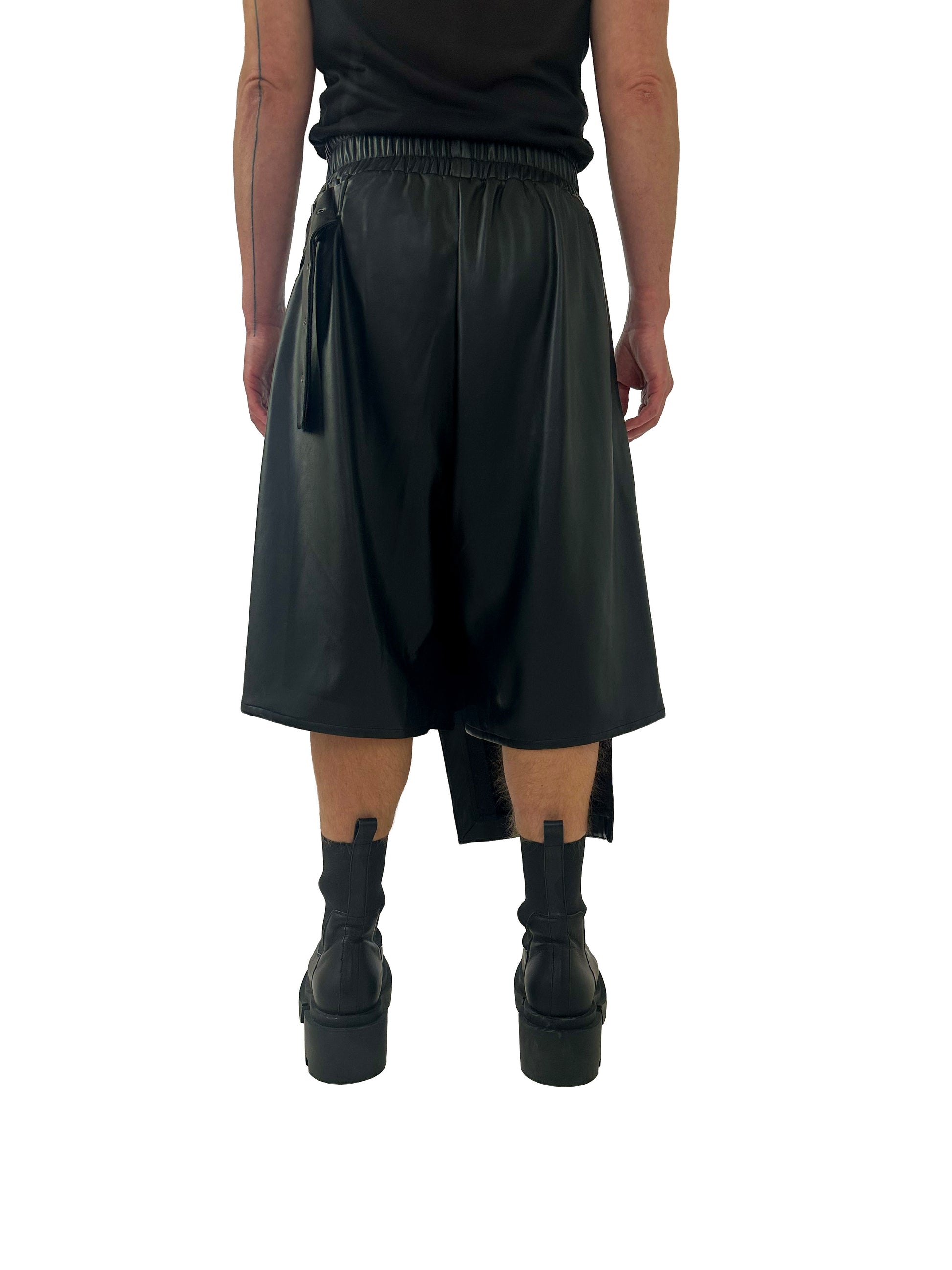 VEGAN LEATHER SHORT KILT