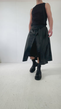 VEGAN LEATHER PANEL SHORTS